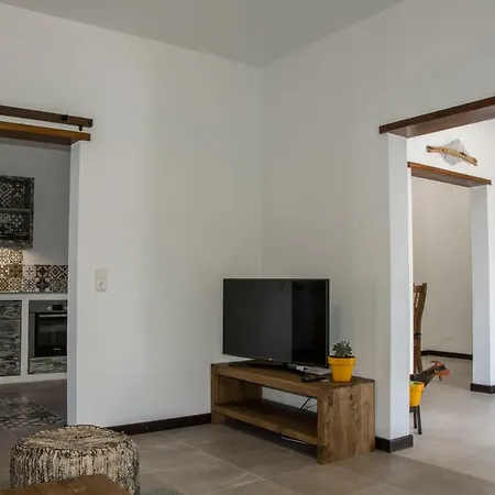 度假居 Casa - Jacuzzi, Wifi & Bbq Tahiche